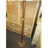 Image 2 : TEAK FLOOR LAMP