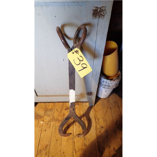 ICE BLOCK CARRYING TOOL