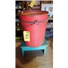 Image 1 : 5-GALLON PAIL, 1-GALLON PAIL & OLD STEPSTOOL