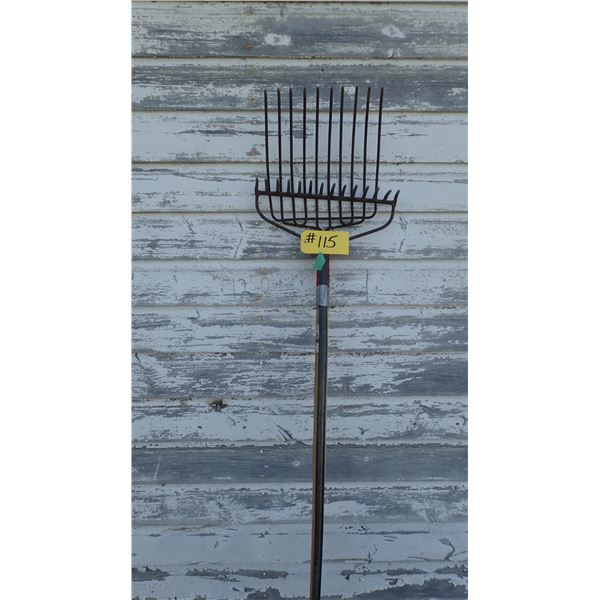 RAKE & PITCH FORK