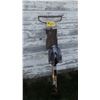 Image 1 : 2 SHOVELS & A RAKE