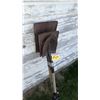 Image 1 : 3 SHOVELS