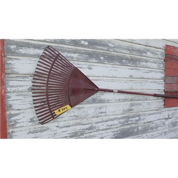 LEAF RAKE