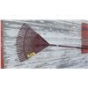 Image 1 : LEAF RAKE