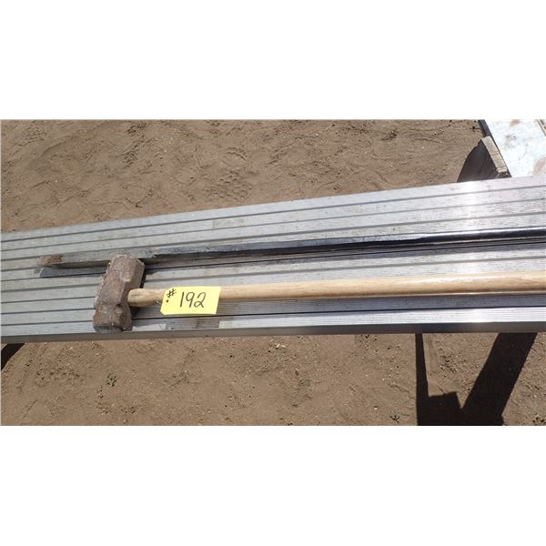 CROWBAR & SLEDGE HAMMER