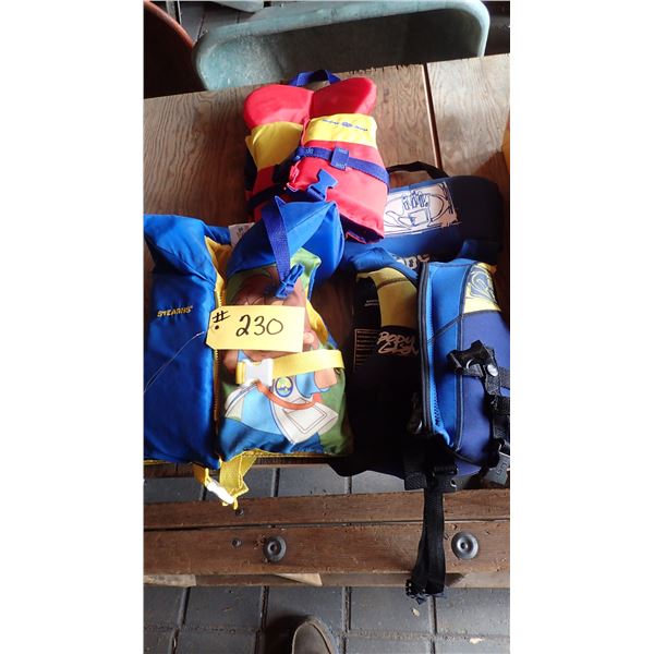 3 - CHILDREN LIFE JACKETS