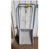 Image 1 : LARGE SNOW MOVING SHOVEL