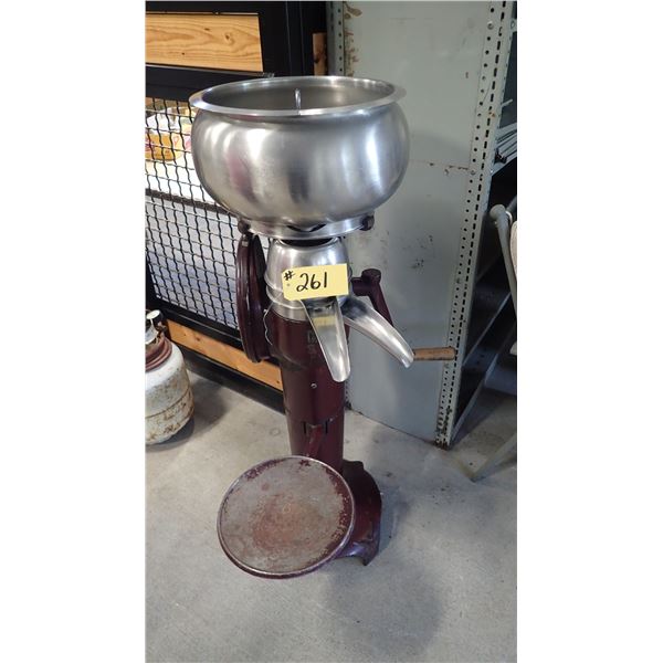 ANTIQUE CREAM SEPARATOR