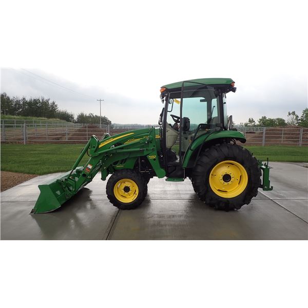 2011 JOHN DEERE 4520 CAB TRACTOR