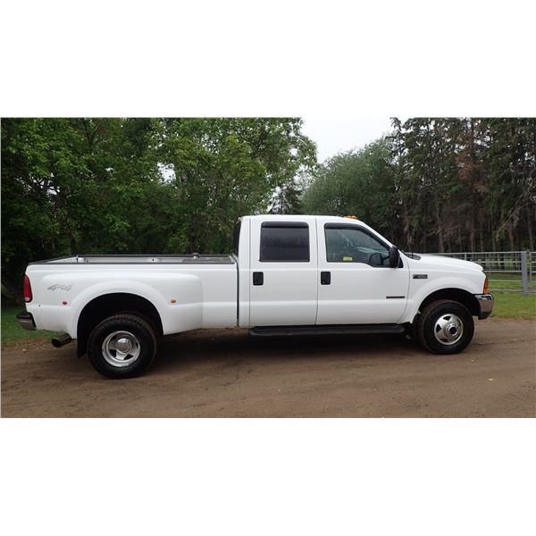 2000 FORD F350 - 7.3 POWER STROKE CREW CAB DUALLY
