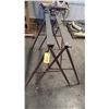 Image 1 : 2 HEAVY DUTY STEEL SAWHORSES