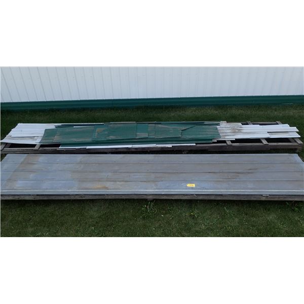METAL ROOFING APPROX. 17 PIECES 17' X 3', SIDING, SOFFIT & J-TRIM VARIOUS LENGTHS