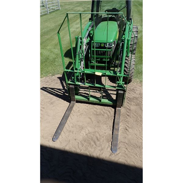 FRONTIER PALLET FORKS C/W BACK EXTENSION