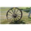 Image 1 : ANTIQUE WAGON WHEEL