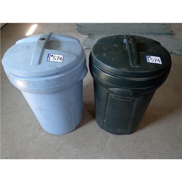 2 - 20 GALLON RUBBERMAID GARBAGE CANS