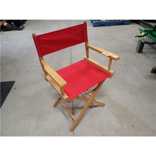 FOLDING CHAIR