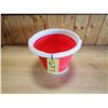 Image 1 : 1 - SILICONE COLLAPSIBLE 8 QUART BUCKET