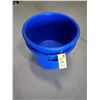 Image 1 : 2 - MANURE BUCKETS