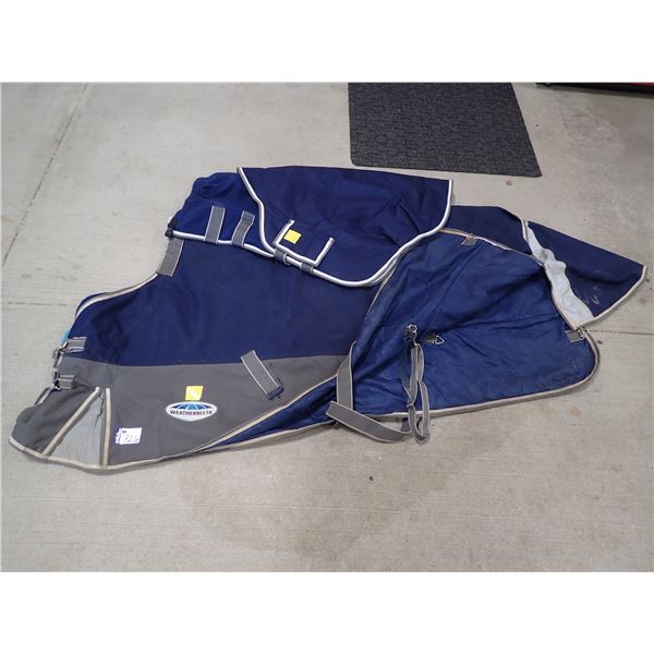 WEATHERBEETA WINTER HORSE BLANKET (MISSING STRAPS) & NEW/UNUSED NECK PIECE, SIZE 75 (WASHED)