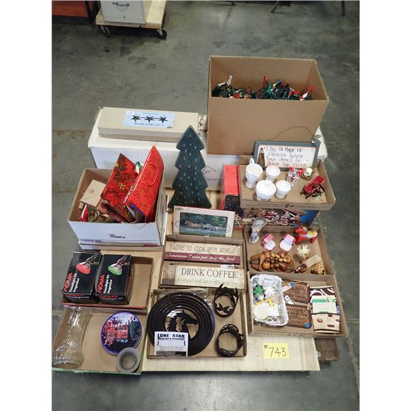 PALLET OF CHRISTMAS DECORATIONS & GIFTS; CHRISTMAS TREE, LIGHTS, NATIVITY SCENE, GIFT BAGS & VARIOUS