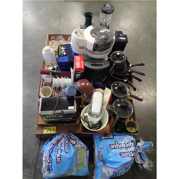 PALLET OF HOUSEHOLD; KEURIG, BLENDER (NEW), POTS, FRY PANS, GLASSWARE ETC.