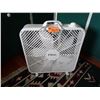 Image 1 : BOX FAN, 3-SPEED