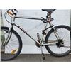 Image 2 : SILVER RALEIGH BIKE