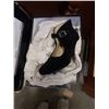 Image 2 : COLE HANN LEATHER SHOES FERRAGAMO LEATHER SHOES AND LADIES HEELS