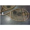 Image 2 : WOVEN HIDE SNOWSHOES