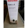 Image 3 : AS NEW HONEYWELL QUIETSET5 16 INCH WHOLE ROOM STA ND FAN TESTED WORKING