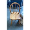 Image 2 : 6 TIER WOOD KNICKNACK SHELF, SMALL OTTOMAN AND KIDS CHAIR