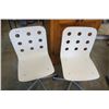 Image 2 : 2 IKEA WHITE ROLLING CHAIRS
