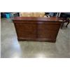 Image 2 : Solid wood 6 drawer modern dresser with queensize headboard and footboard - 58 inches wide x 33 tall