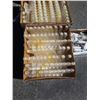 Image 8 : 4 BOXES OF BIN SCOOPS