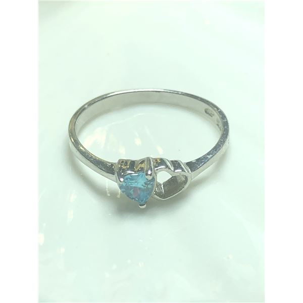 SILVER BLUE TOPAZ RING (~SIZE 7)