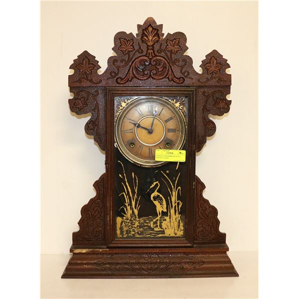 ANTIQUE GINGERBREAD STYLE MANTLE CLOCK