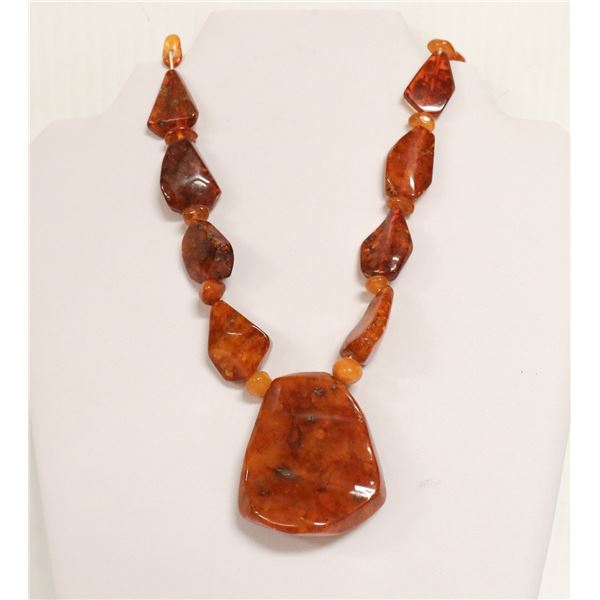 LARGE CHUNKY AMBER NECKLACE MADAME RAC