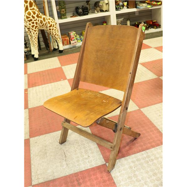 ANTIQUE WOODEN FOLDING SIDE CHAIR