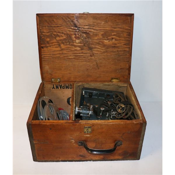 ANTIQUE SWISS PAILLARD CINE PROJECTOR IN