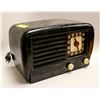 Image 1 : BAKELITE ADMIRAL TABLE TOP RADIO