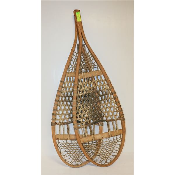 ANTIQUE SNOW SHOES CAT GUT WOVAN ANTIQUE