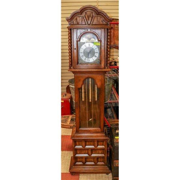VINTAGE GRANDFATHER CLOCK WITH MOONPHASE
