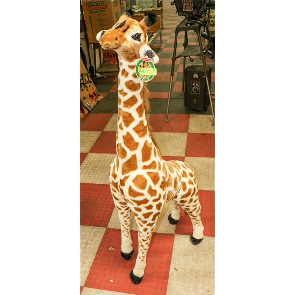 MASSIVE 5 FOOT TALL STUFFED GIRAFFE