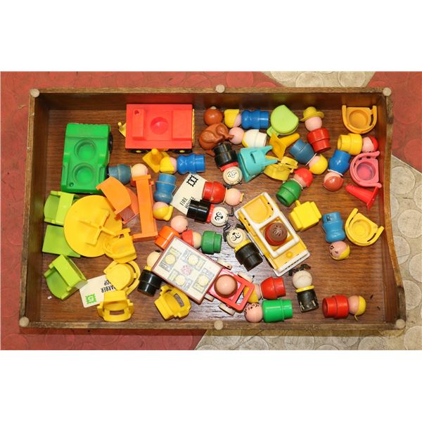 TRAY LOT VINTAGE FISHER PRICE LITTLE PEOPLE