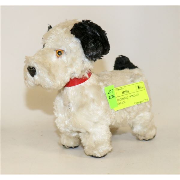 1950S MECHANICAL WIND UP WALKING DOG