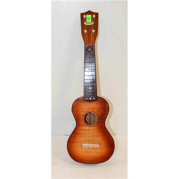 1940S HARMONY UKULELE