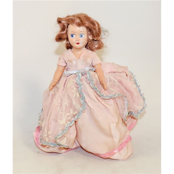 1950S MARCIE COLLECTORS DOLL IN BOX ORNATELY