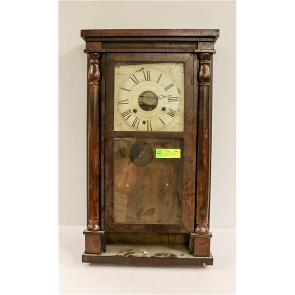 1900 WALL CLOCK IN CASE FOR RESTORATION