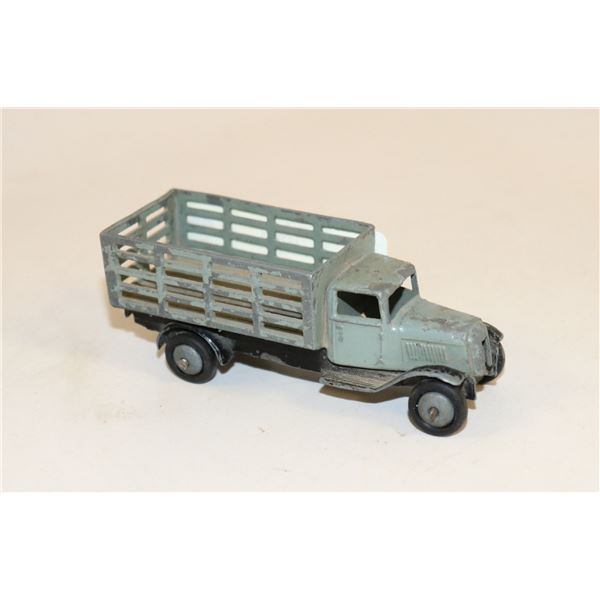 1930S DINKY TOY STAKE SIDE TRUCK