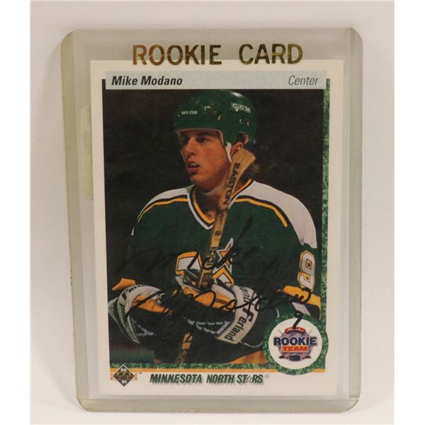 AUTOGRAPHED 1990 MIKE MODANO CARD